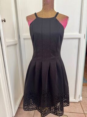 Vince Camuto Black Fit & Flare Dress Laser Cut Hem Size 10